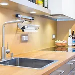 Dream House Modern Retreat בית נופש *